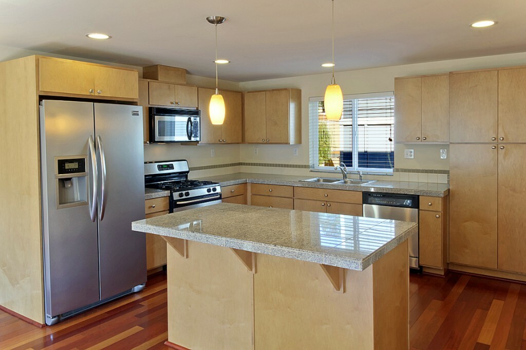 Property Photo: 9227 Ashworth Ave N B WA 98103