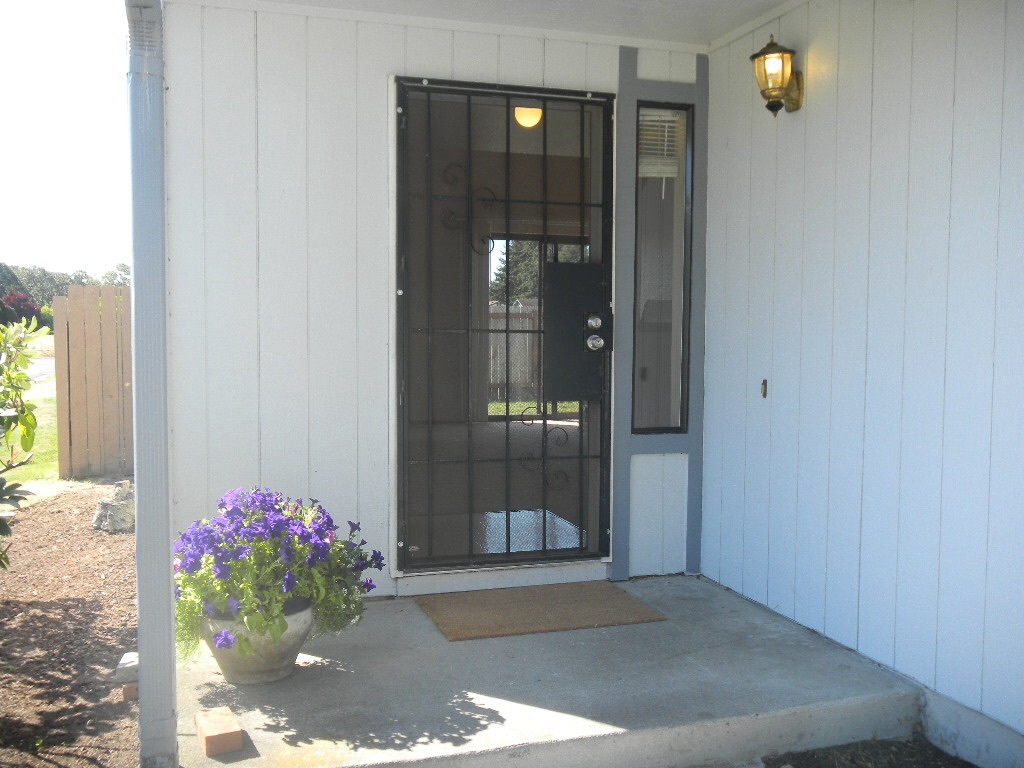 Property Photo: 9249 Farman Lane SE WA 98513