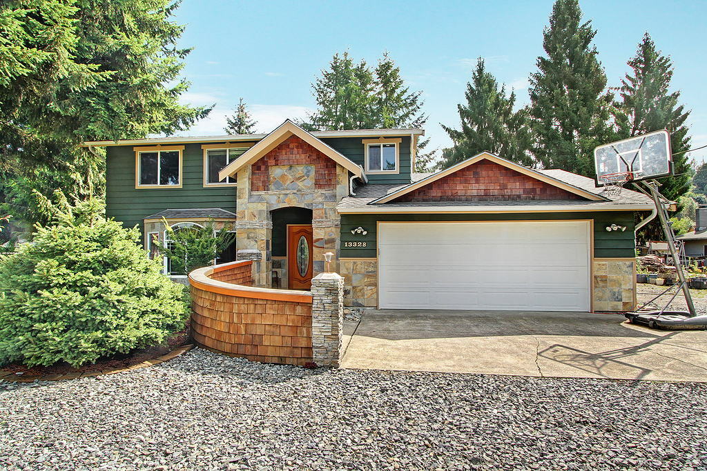 Property Photo:  13328 S Machias Rd  WA 98290 