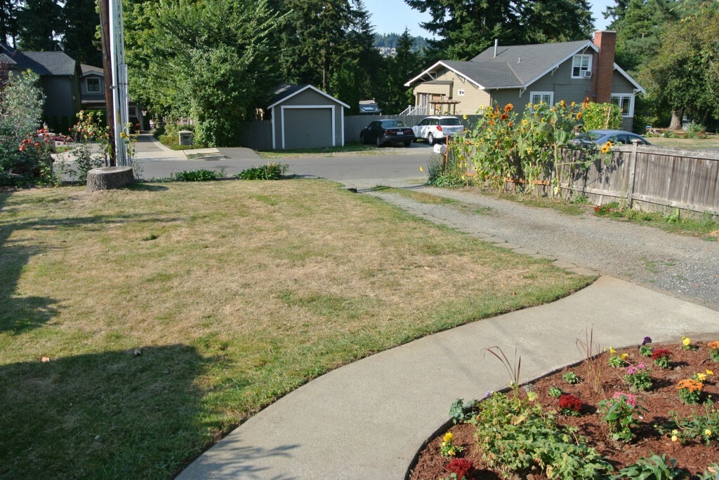 Property Photo:  1846 9th St W  WA 98033 