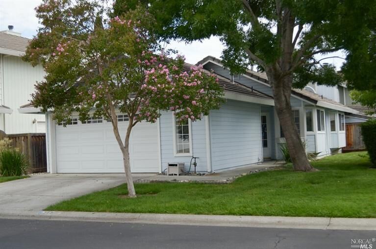 Property Photo: 118 American Way CA 95687