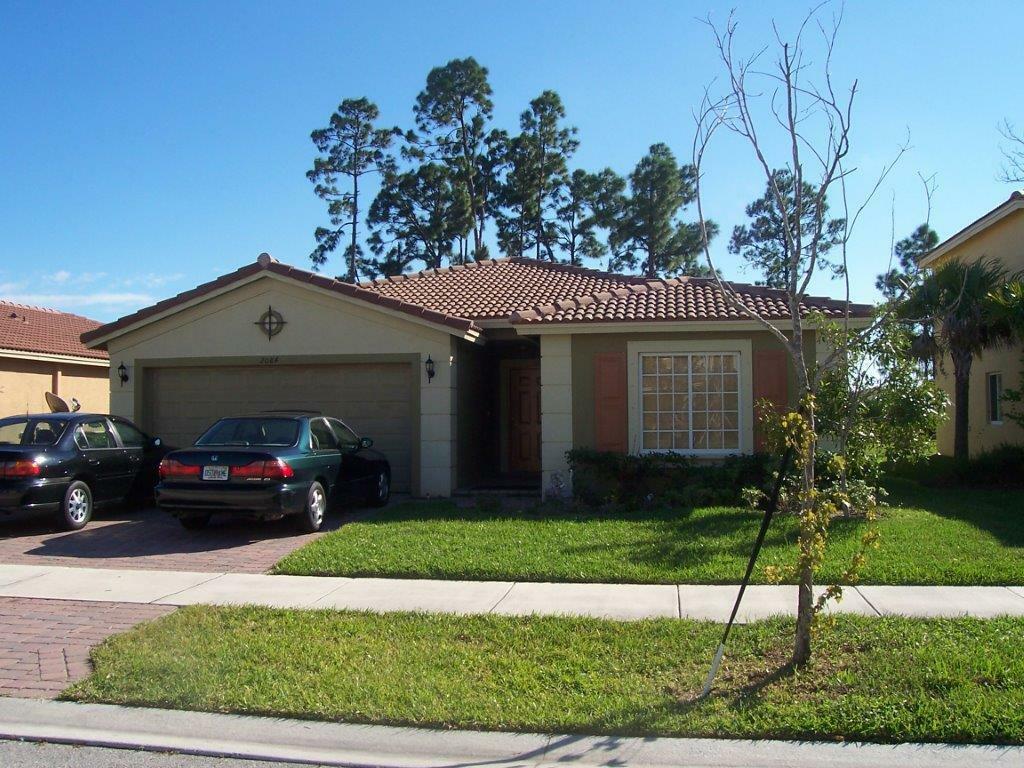 Property Photo: 2084 SW Marblehead Way FL 34953