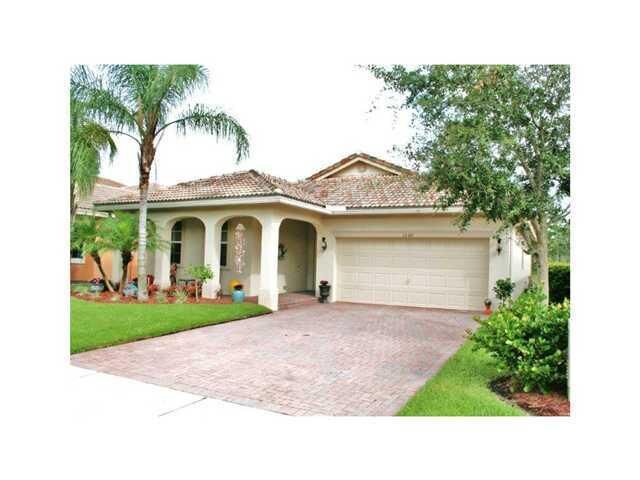 Property Photo:  1220 SE Kirk Street  FL 34997 