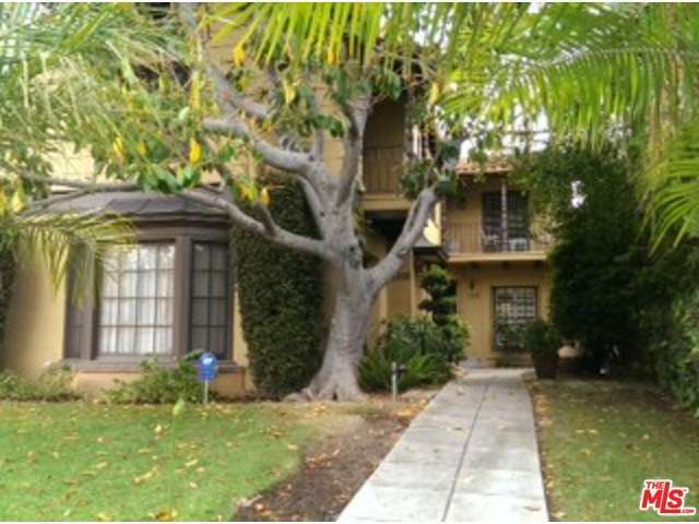 Property Photo:  1300 S Orange Dr  CA 90019 