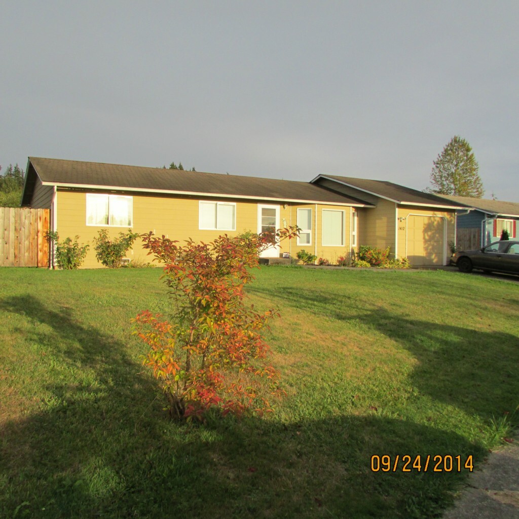 Property Photo:  1412 S 27 St  WA 98274 