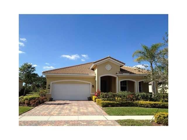 Property Photo:  6752 Osage Circle  FL 33413 