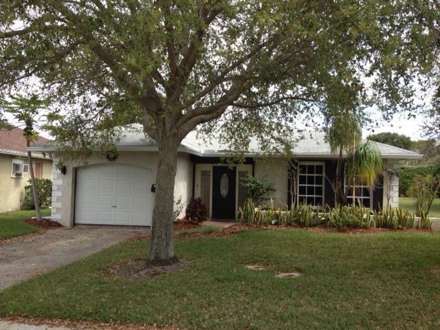 Property Photo:  384 SW 5th Way  FL 33432 