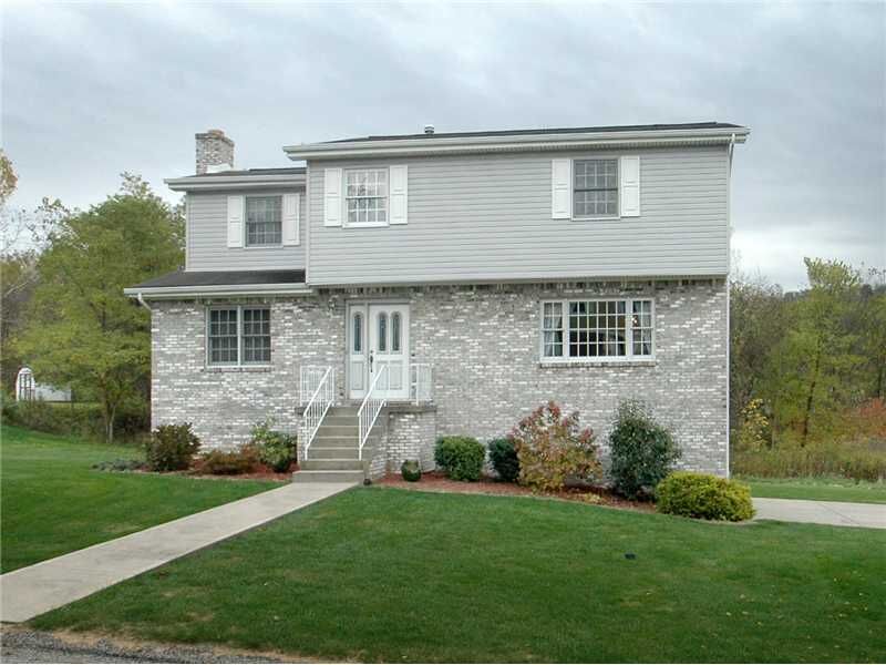 Property Photo: 8104 Nuttals Grove Road PA 15239