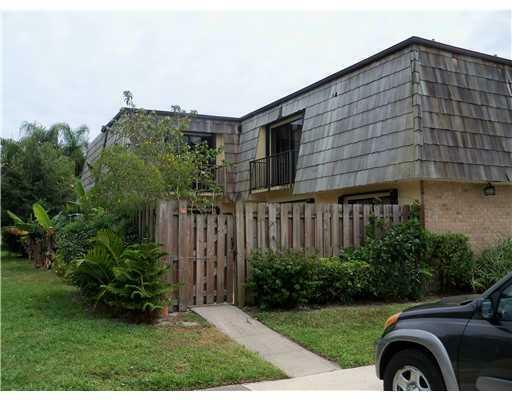 Property Photo:  731 Springdale Circle  FL 33461 