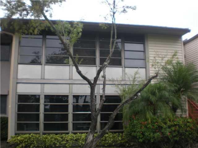 Property Photo:  15484 Lakes Of Delray Boulevard 105  FL 33484 