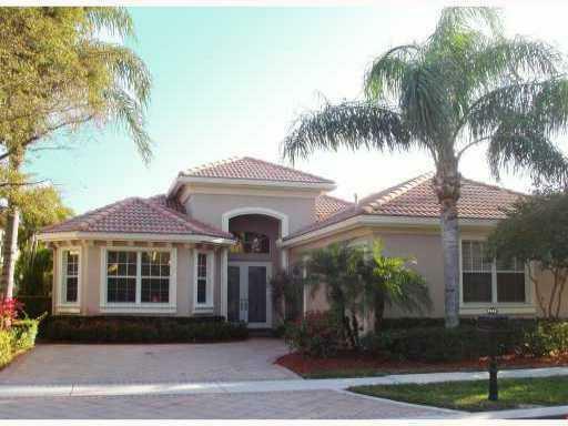 Property Photo:  4142 Briarcliff Circle  FL 33496 