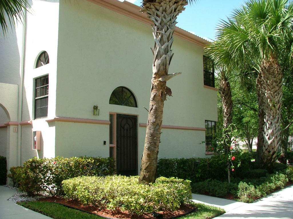 Property Photo:  5181 Brisata Circle I  FL 33437 