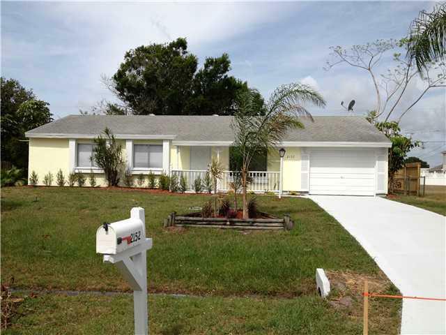 Property Photo:  2152 SE Watercrest Street  FL 34984 