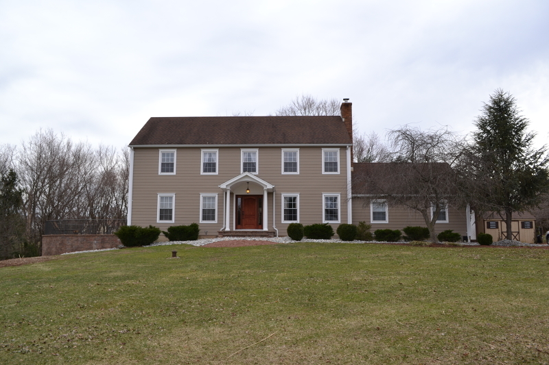 Property Photo:  8 Cornfield Ter  NJ 08822 