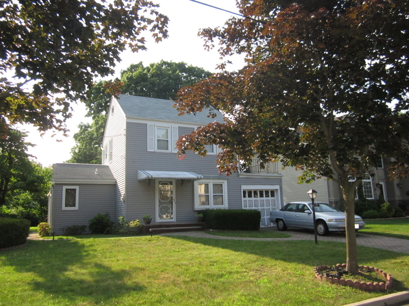 Property Photo:  397 Chestnut St  NJ 07652 