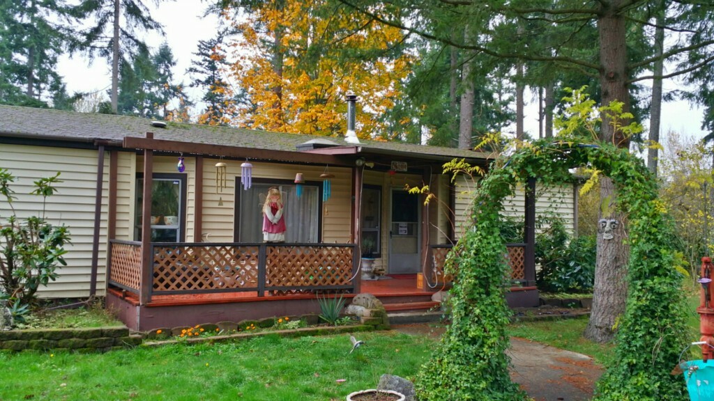 Property Photo:  34716 82nd Ave S  WA 98580 