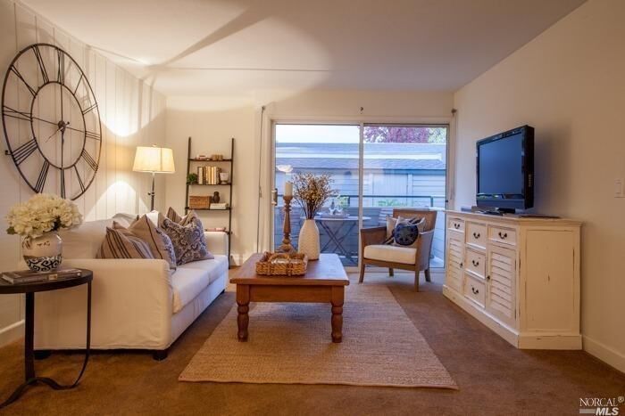 Property Photo:  142 Larkspur Plaza Drive  CA 94939 