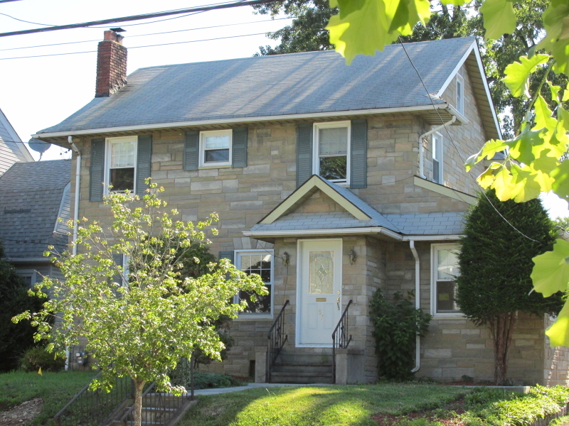 Property Photo:  85 Brookside Ave  NJ 07506 