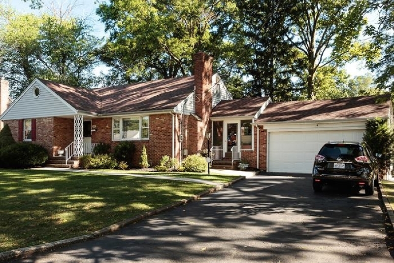 Property Photo:  132 Willoughby Rd  NJ 07023 