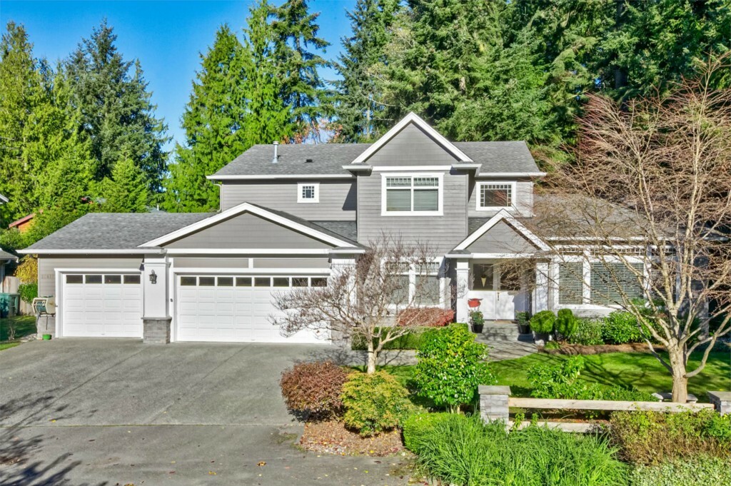 Property Photo:  20617 88th Ave W  WA 98026 