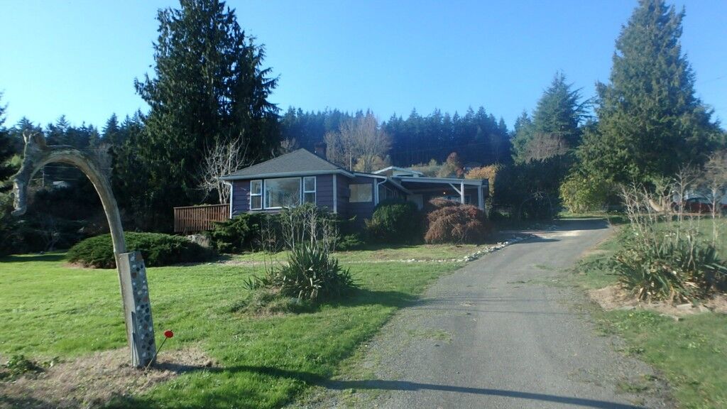 Property Photo:  566 Lehman Dr  WA 98282 