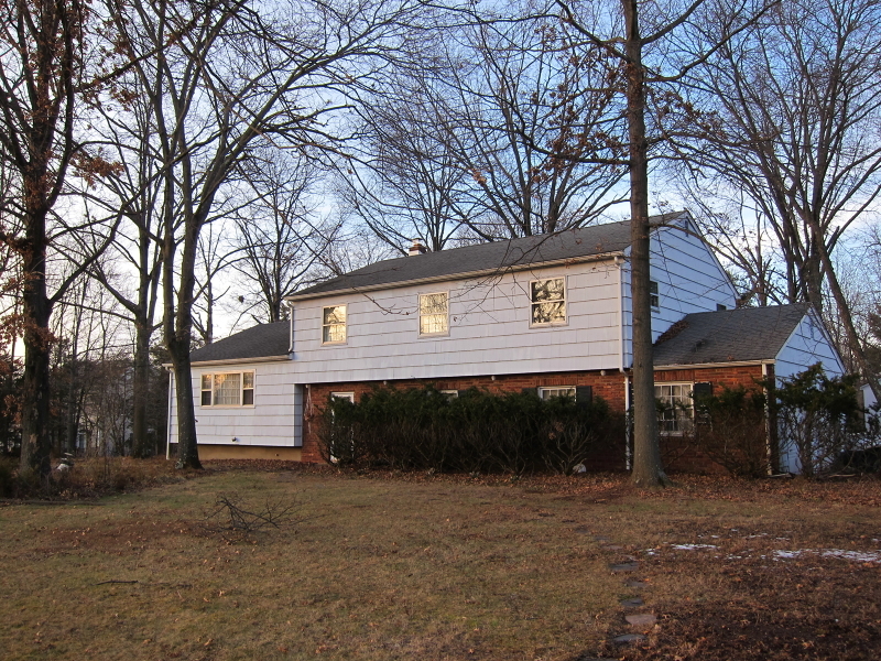 Property Photo:  6 Hiland Dr  NJ 08844 