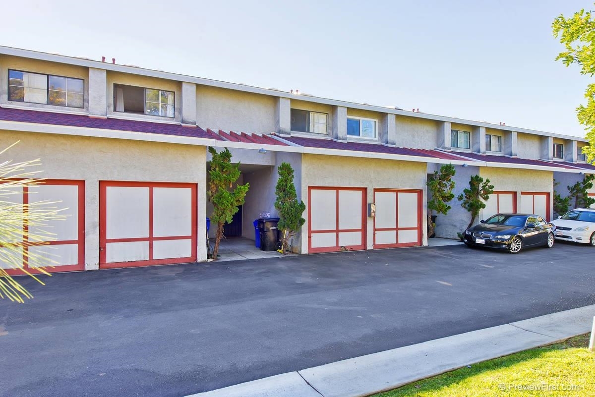 Property Photo: 7777 Stalmer Street 5 CA 92111