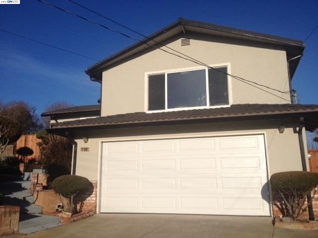 Property Photo: 2618 Carnation Ct CA 94546-4005