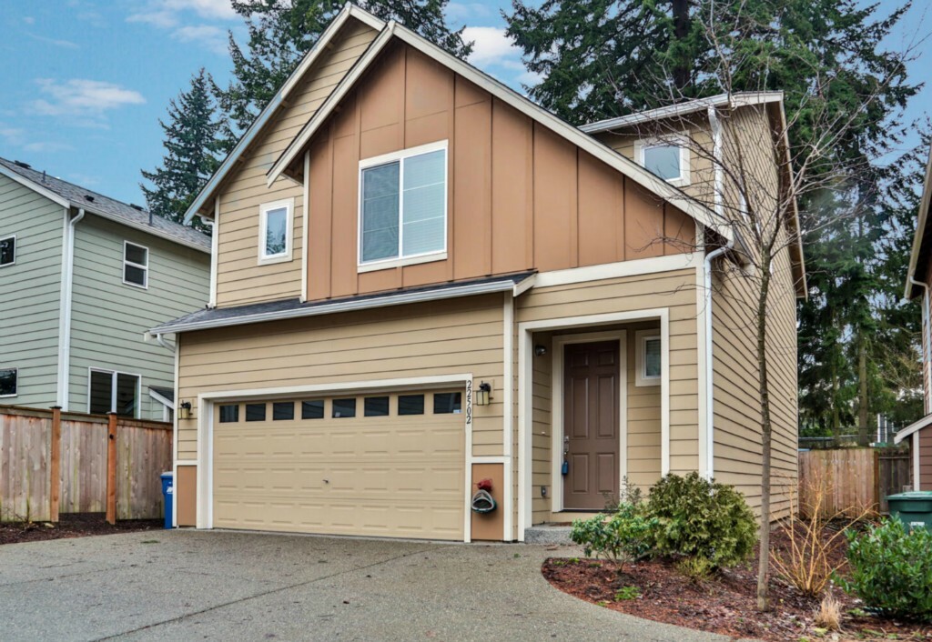 Property Photo: 22502 80th Ave W 4 WA 98026