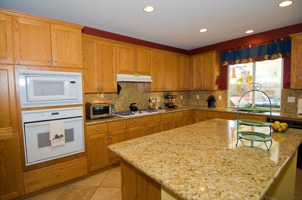 Property Photo:  2471 Douglaston Gln  CA 92026 