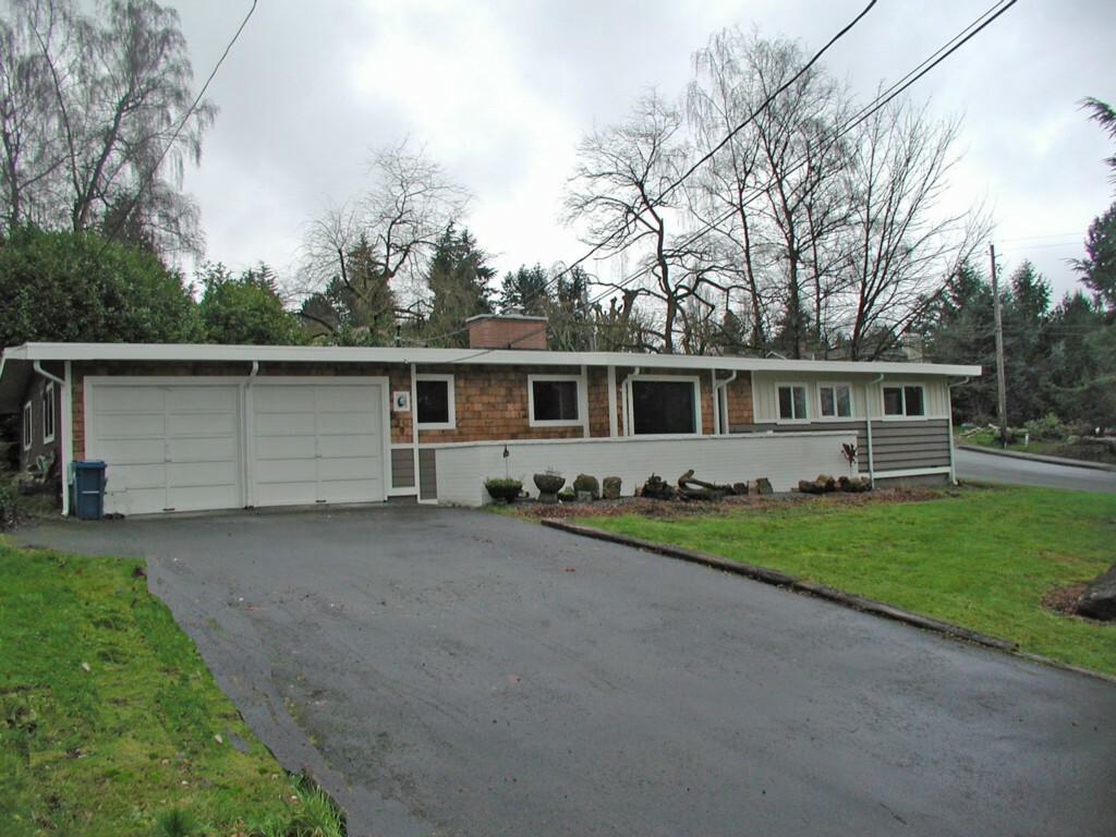 Property Photo: 539 SW 181st St WA 98166