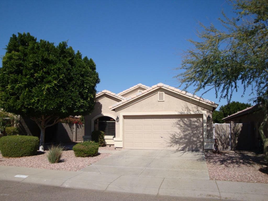 Property Photo:  2614 E Beverly Road  AZ 85042 