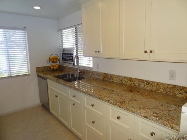 Property Photo:  3 Smokestone  CA 92614 