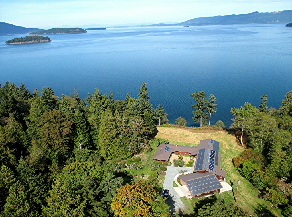 Property Photo: 5869 Section Ave WA 98221