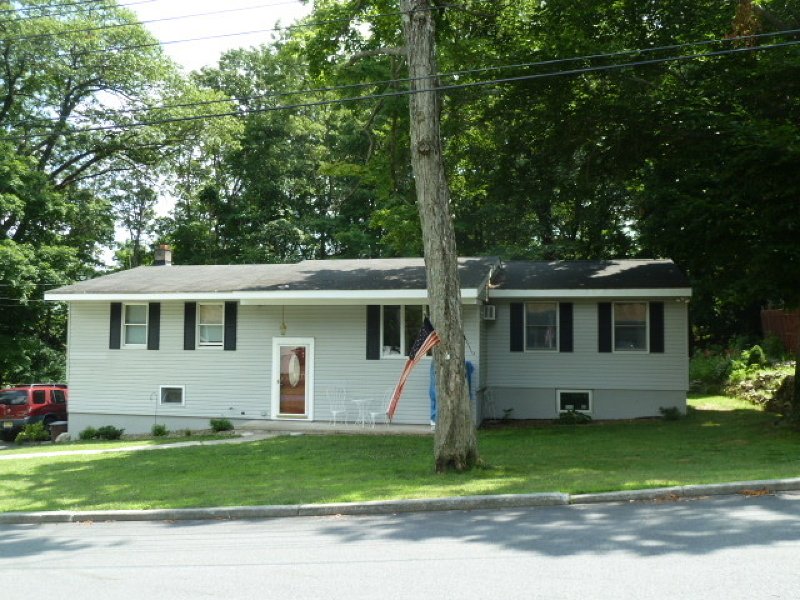 Property Photo:  24 Post Brook Rd S  NJ 07480 