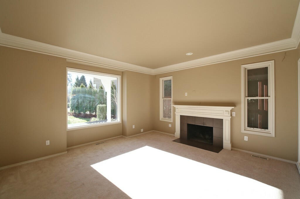 Property Photo: 21600 NE 22nd Ct WA 98074