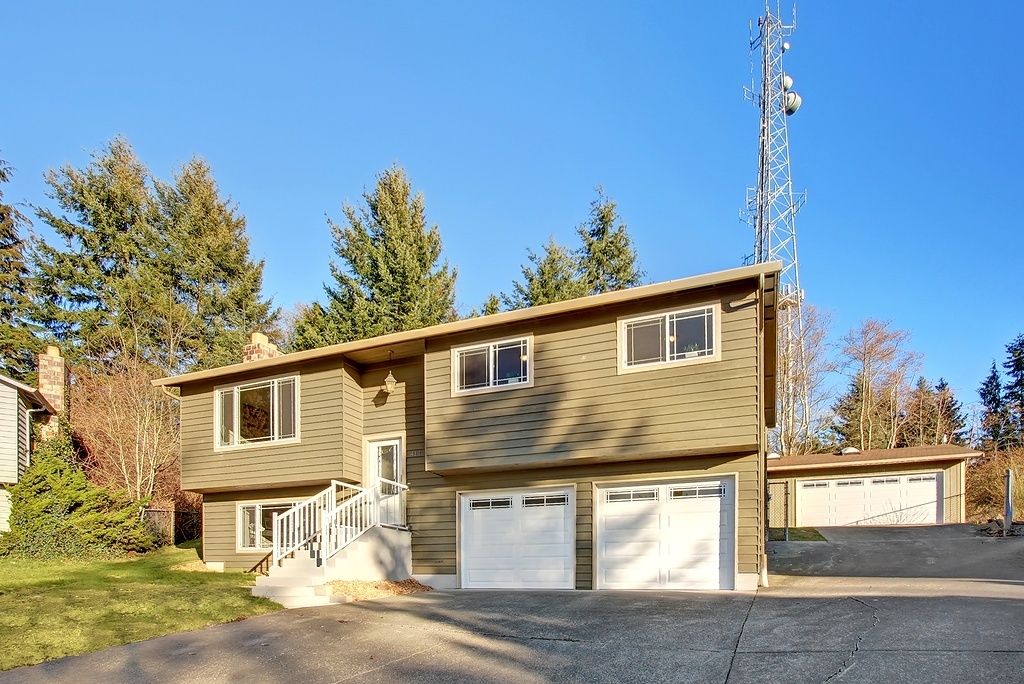 Property Photo:  414 75th Place SW  WA 98203 