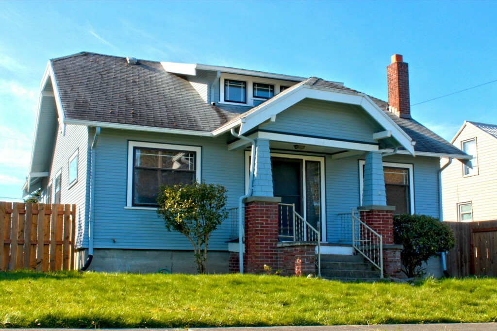 Property Photo:  1804 S Adams St  WA 98405 