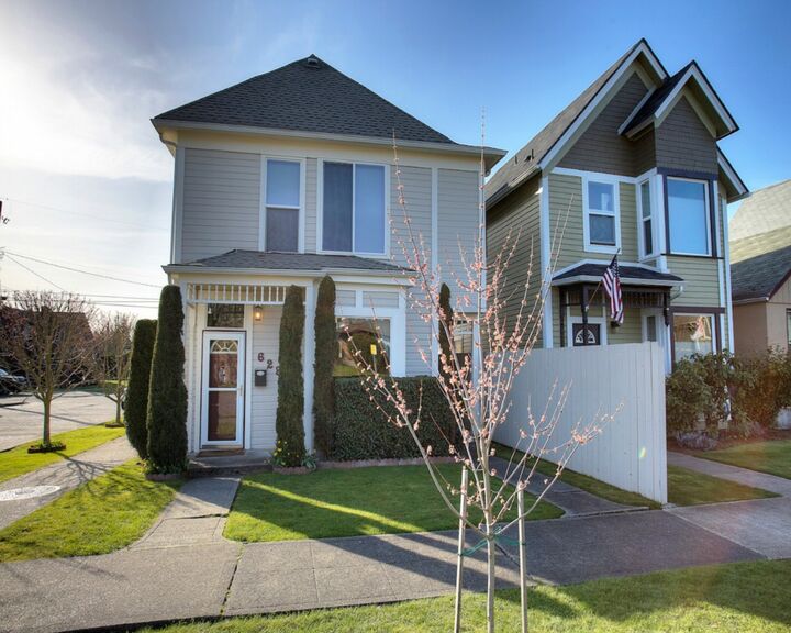 Property Photo: 628 S Anderson St WA 98405