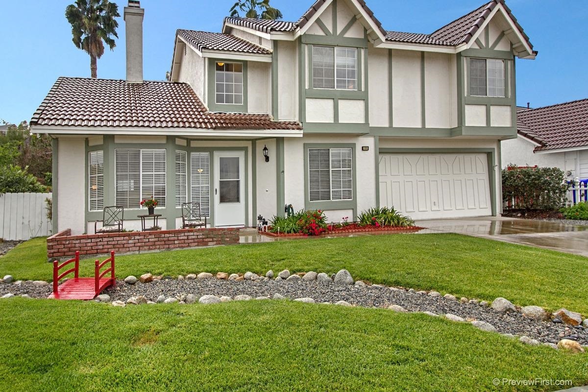 Property Photo:  1319 Darwin Drive  CA 92056 