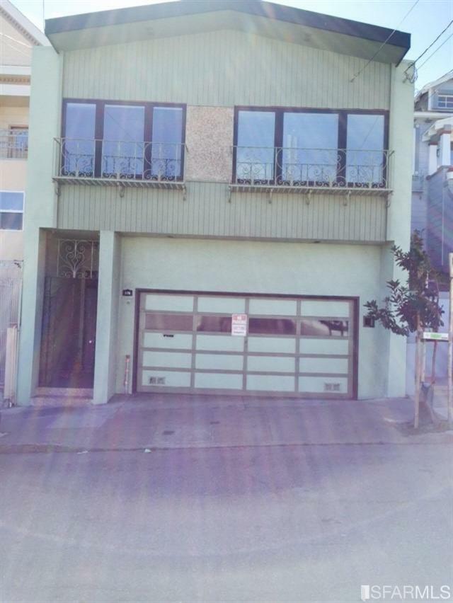 Property Photo:  176 Trumbull Street  CA 94112 