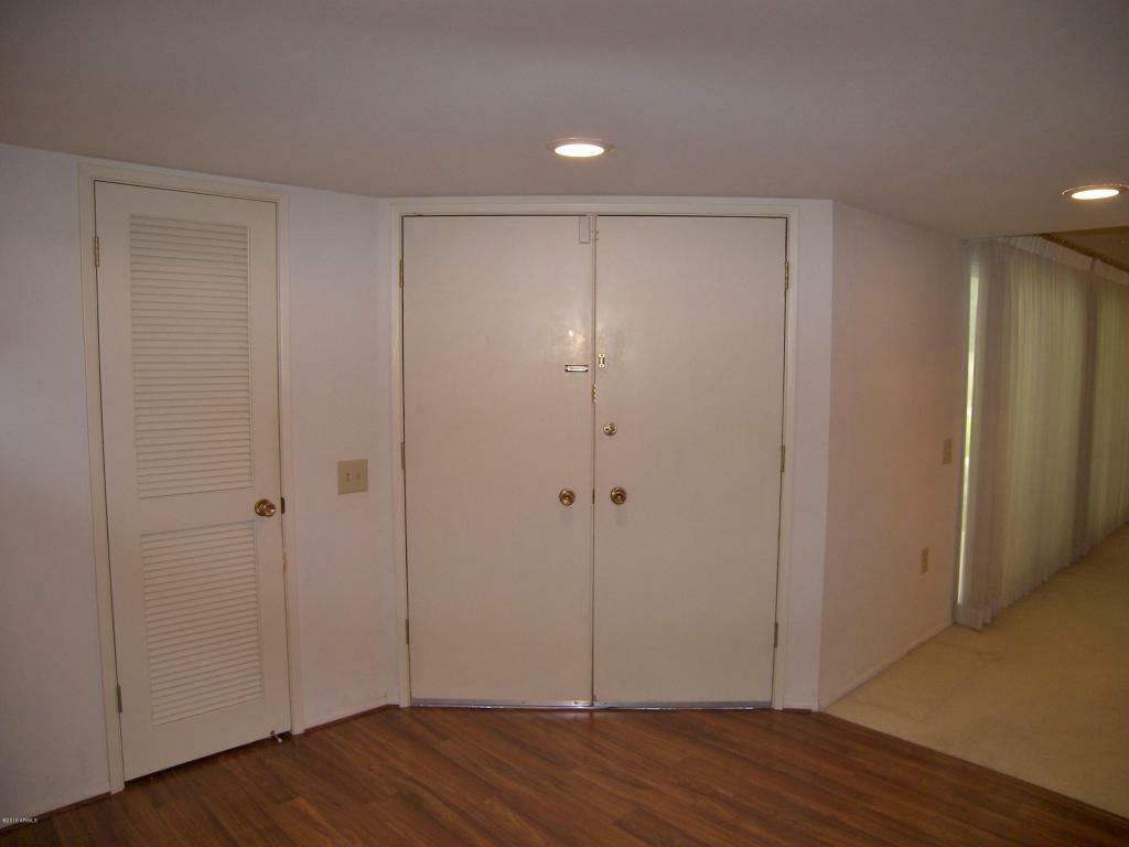 Property Photo:  10806 W Thunderbird Boulevard  AZ 85351 