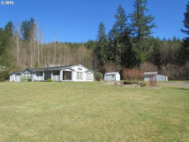 Property Photo:  308 Saddle Rd  WA 98601 