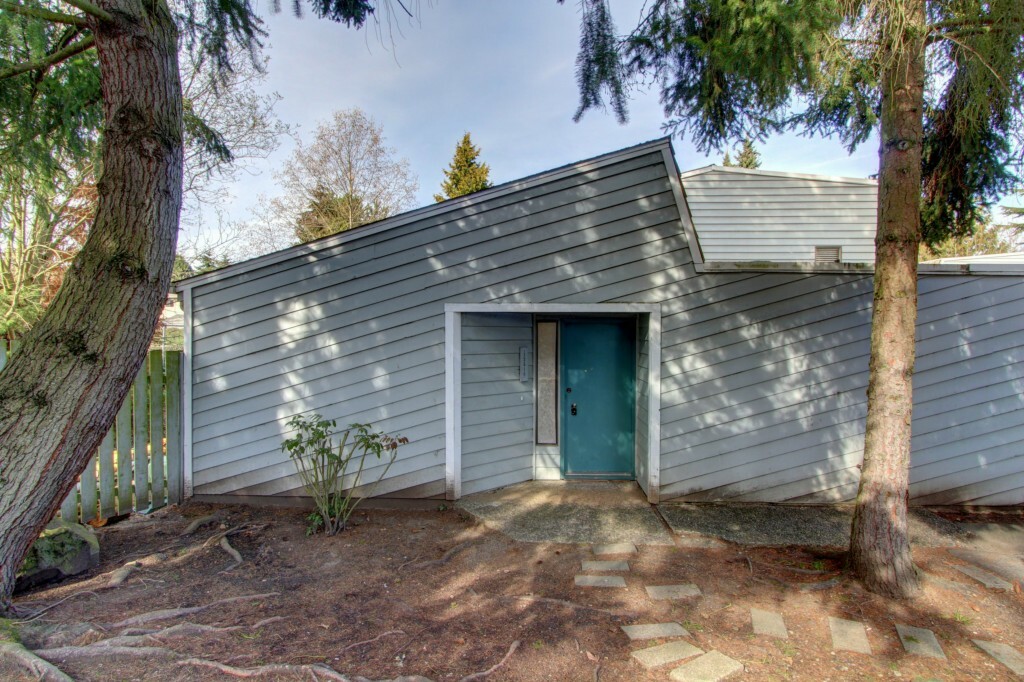 Property Photo:  12619 SE 42nd St 510  WA 98006 