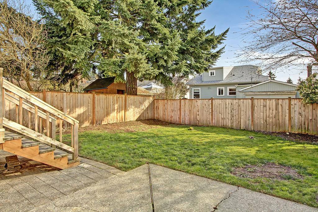 Property Photo: 327 NW 78th St WA 98117