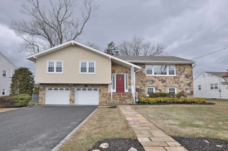 Property Photo:  20 Bogert Pl  NJ 07013 