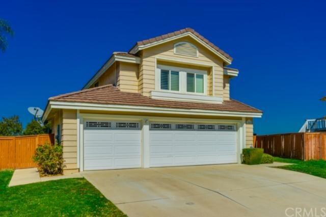 Property Photo:  17611 Morning Sun Court  CA 92503 