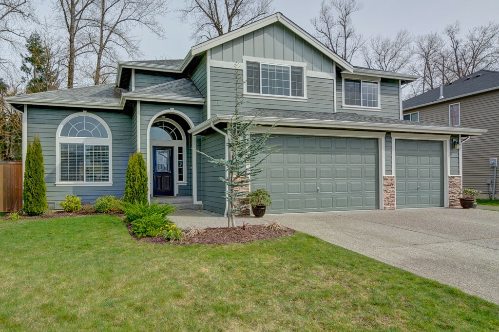 Property Photo: 1504 Daffodil Ave NE WA 98360