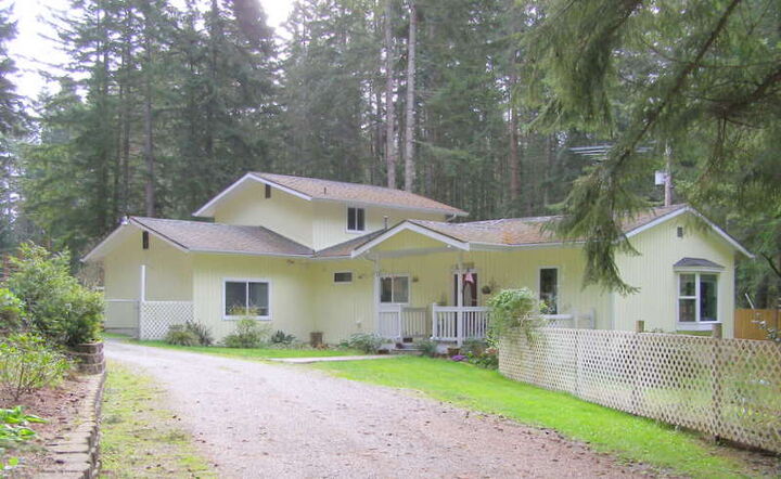 6521 Wintergreen  Clinton WA 98236 photo