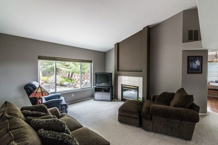 Property Photo: 27736 49th Ave S WA 98001